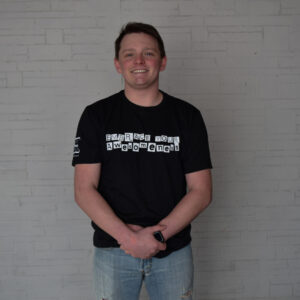Short sleeve "Embrace your awesomeness" shirt in black